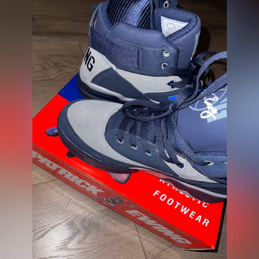 NEW Men’s Patrick Ewing Georgetown Navy & Gray Size 10